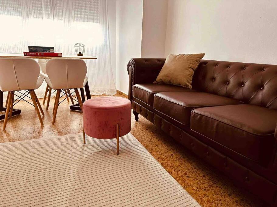 Casa Del Kun. San Juan De L'arena Apartment *
